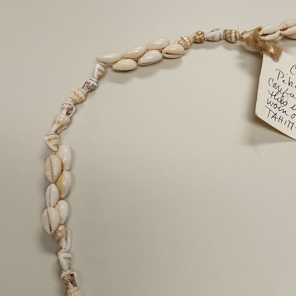 Tahiti Disk Warrior Shell Lei Circa 1980 from PRIVATE COLLECTION - Picture 5 of 11